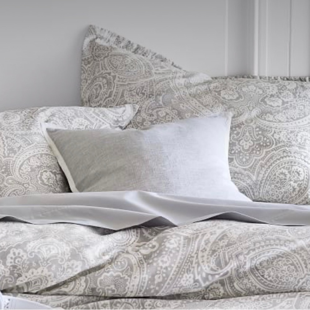Pottery Barn KING Duvet